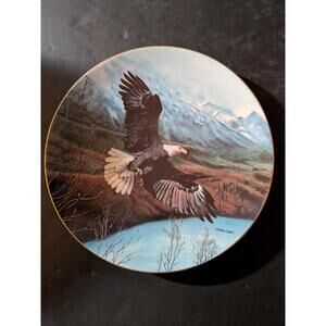 Bradex Collector Plate "The Peregrine Falcon" Soaring Majesty 1991